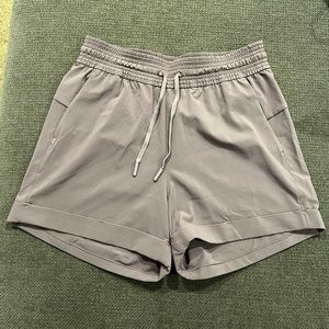 Lululemon Spring Break Away 3” Short - Size 4, NWOT